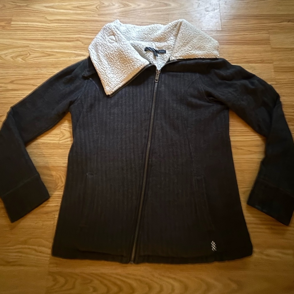 VANS Sherpa Lined Women’s Sweatshirt Jacket Size M